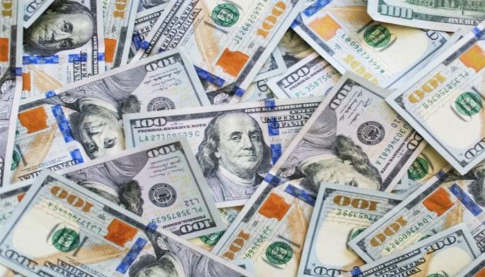 Value of US dollar continues to decline in Pakistan