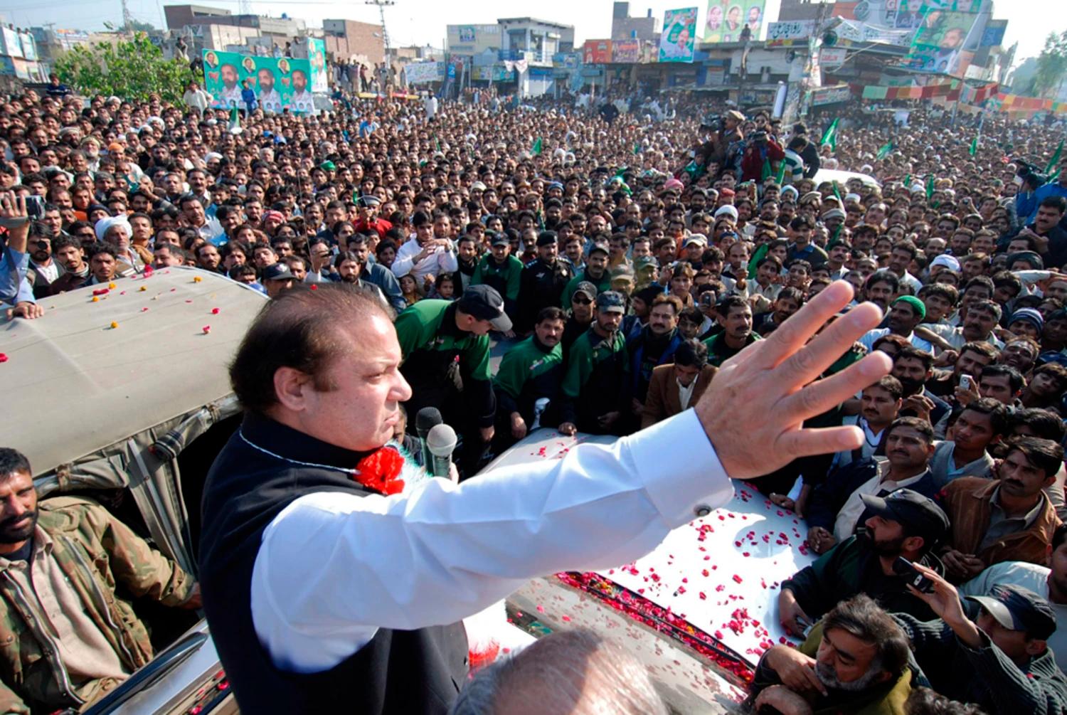 Nawaz Sharif return: PML-N to hold sit-in at Minar-e-Pakistan