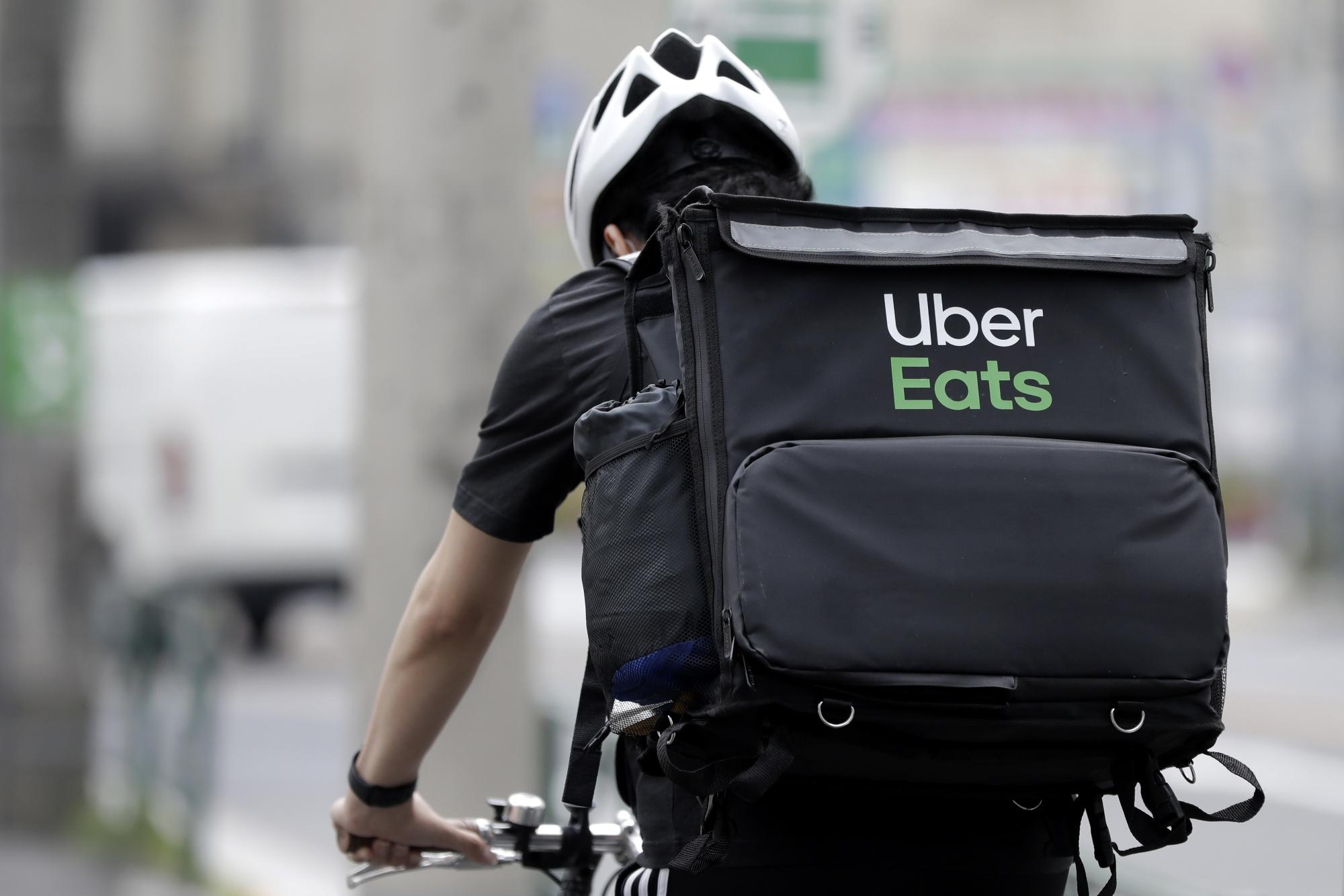 Uber Eats to roll out AI features, more payment options