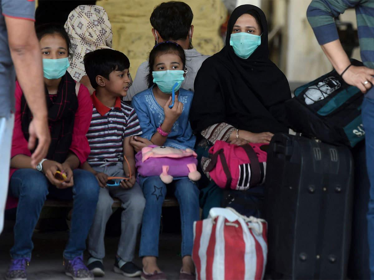 Pakistan reports 270 COVID cases, 10 deaths in 24 hours