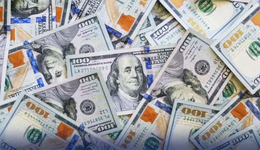 ڈالر مسلسل تنزلی کا شکار، روپے کی قدر میں اضافہ برقرار