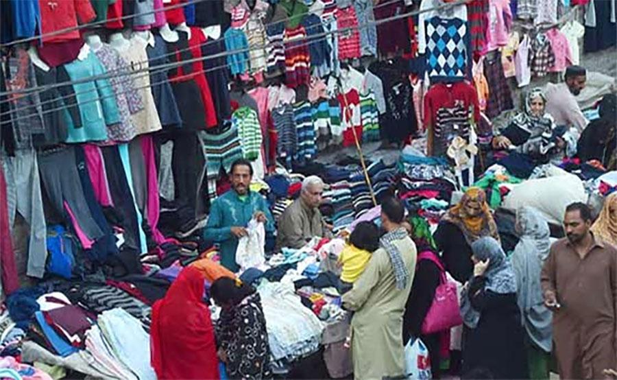 لنڈابازاروں، مارکیٹوں میں خریداروں کا رش،  دکاندار منہ مانگے دام وصول کرنے لگے