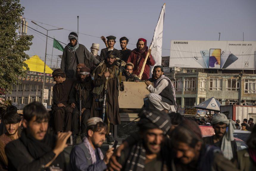 Taliban leader in Kabul to hold talks with political leadership