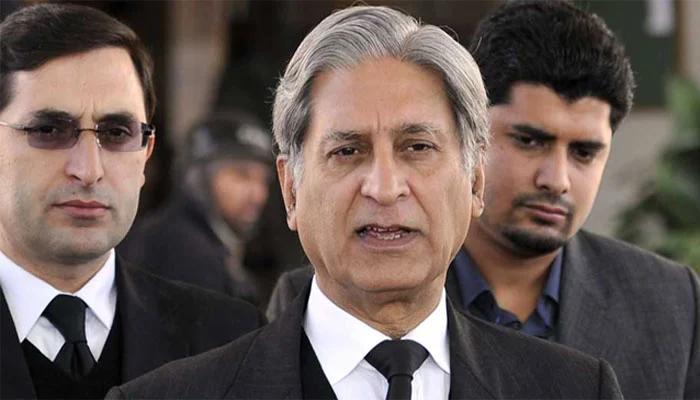 ہم امریکا کے غلام بنے ہوئے ہیں،  اعتزاز احسن