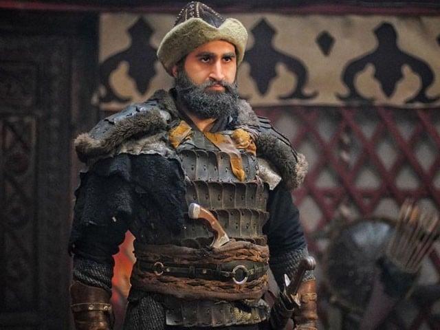 ترک اداکار کا  ہسپتال پر حملے کے بعد عالمی براردری اور اسلامی ریاستوں کی خاموشی پر شدید درعمل