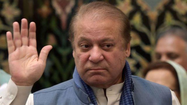 نواز شریف کی آمد کے لیے مینار پاکستان جلسہ گاہ کی  تیاریاں مکمل