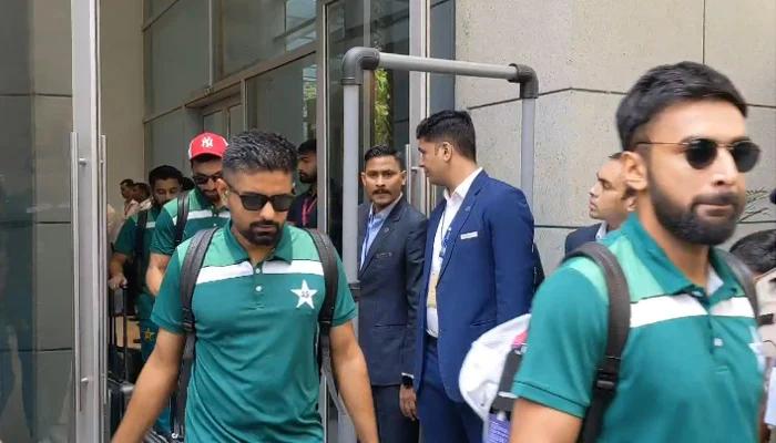 Pakistan team leaves for Chennai from Bangalore