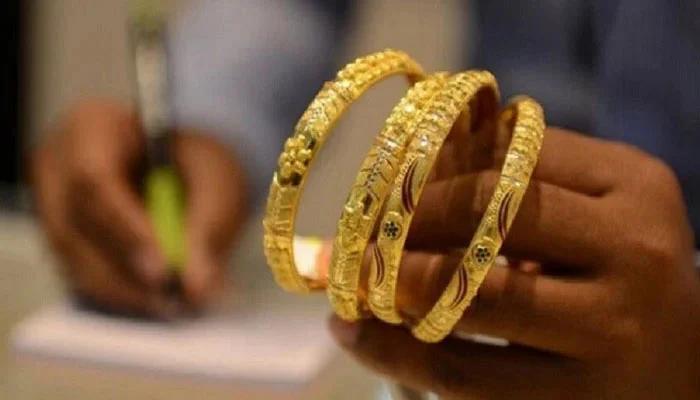 Gold prices drop across the country