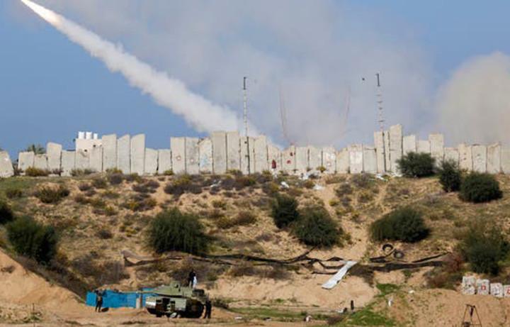 فلسطینیوں کو امداد کی رسائی کے لیے مصر کا غزہ کے ساتھ سرحد کھولنے کا فیصلہ