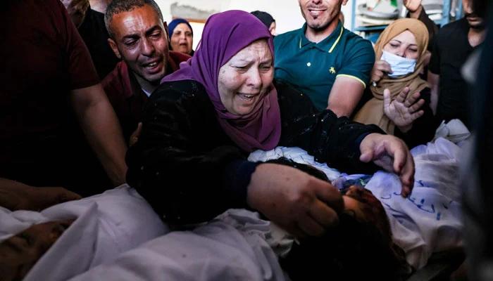 Israeli attacks martyrs 704 more Palestinians, death toll reaches 5800