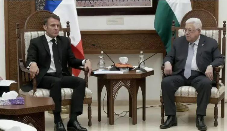 فرانسیسی صدر عمانویل میکروں کی اپنے فلسطینی ہم منصب  محمود عباس سے ملاقات