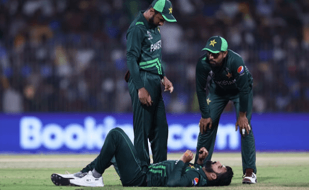 Umar Gul expresses doubts about nature of Shadab’s injury