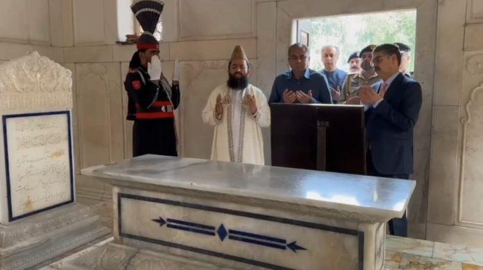 نگران وزیر اعظم انوارلحق کاکڑ کی علامہ محمد اقبال کے مزار پر حاضری