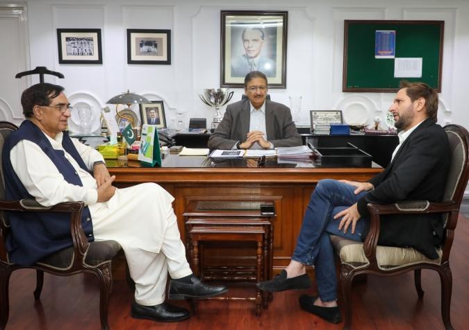 Shahid Afridi meets Chairman PCB Management Committee