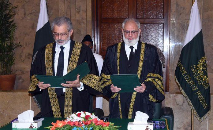 سپریم کورٹ کے جج جسٹس عرفان سعادت نے عہدے  کا حلف لے لیا