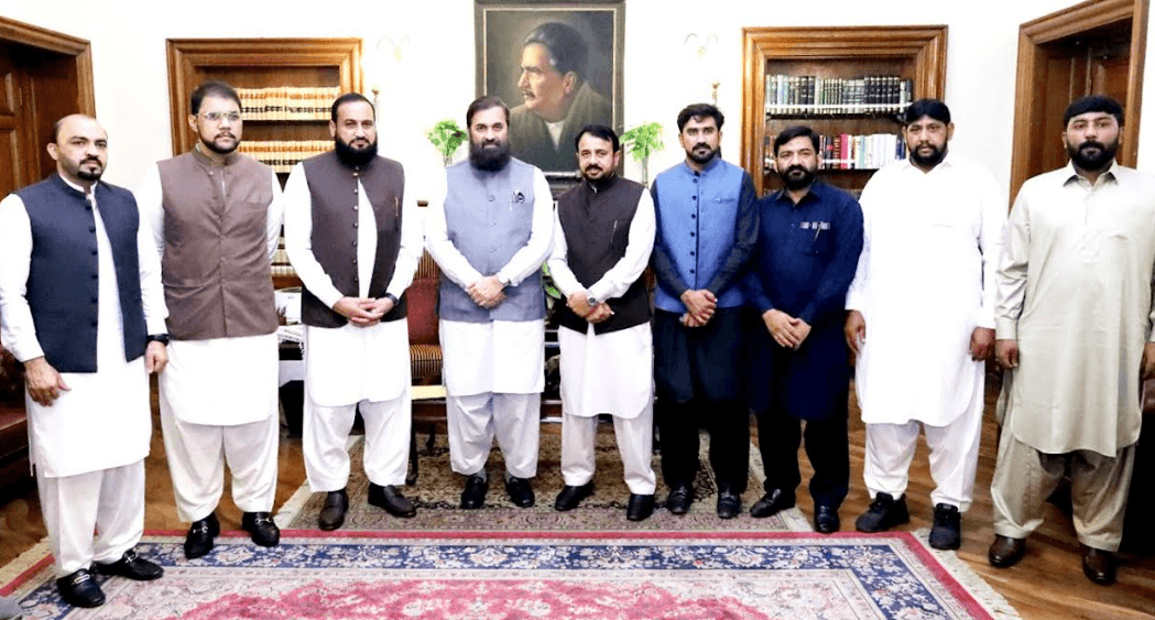 Overseas Pakistanis call on Punjab governor Baligh-ur-Rehman