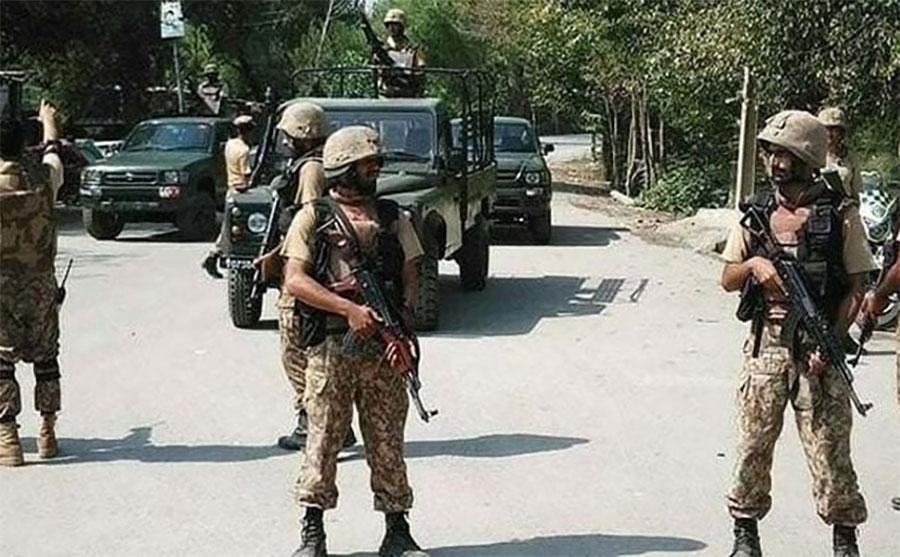 سکیورٹی فورسز کی گاڑیوں پر دہشت گردوں کا حملہ، 14 جوان شہید