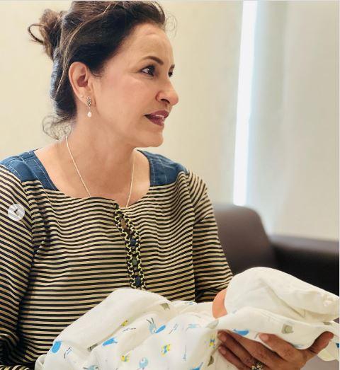 پاکستان ڈرامہ انڈسٹری کی سینئیر اداکارہ صبا فیصل ایک بار پھر دادی بن گئیں