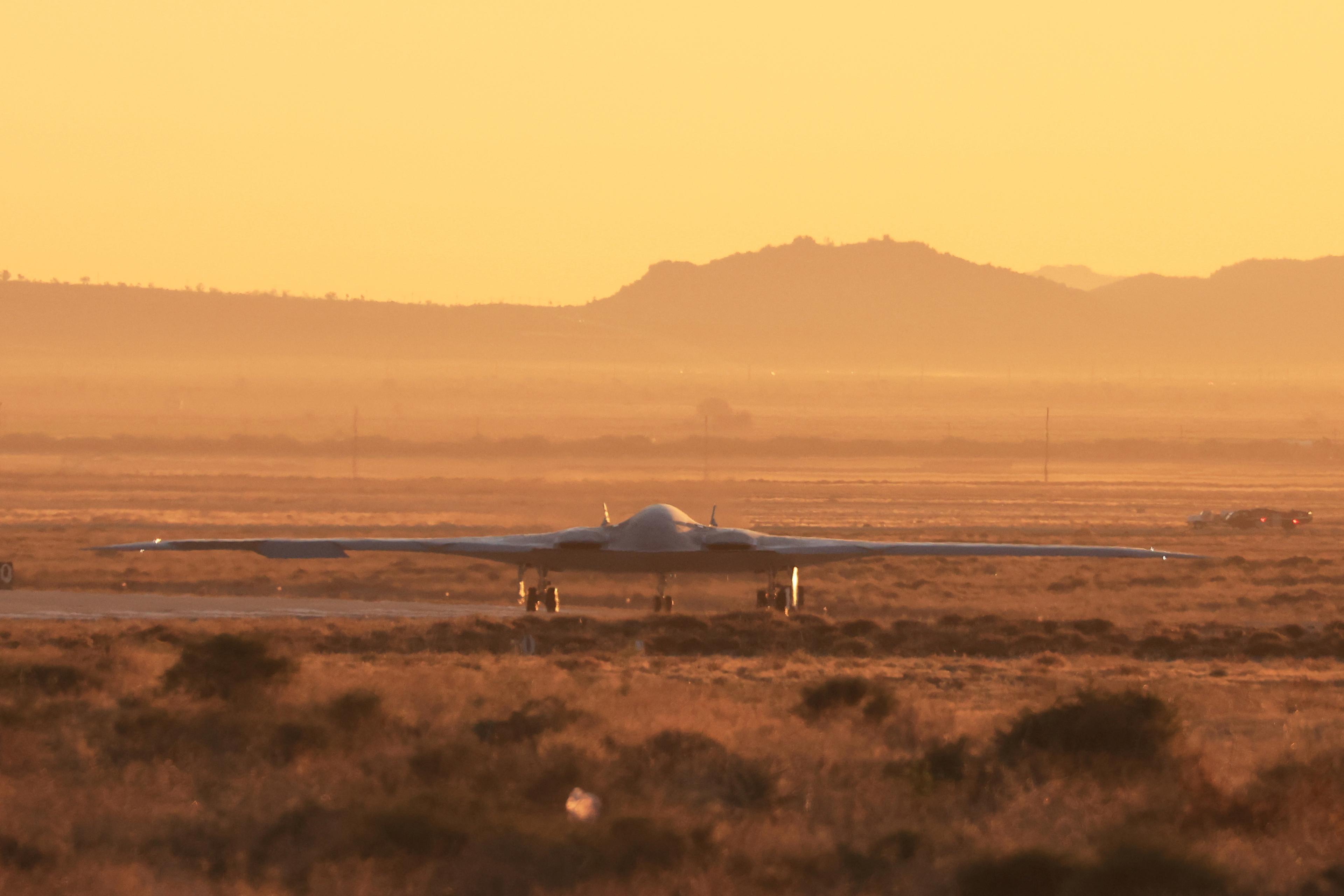 US Air Force's new B-21 Raider "flying wing" bomber takes first flight 