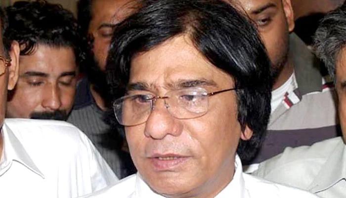 MQM leader Rauf Siddiqui suffers cardiac arrest