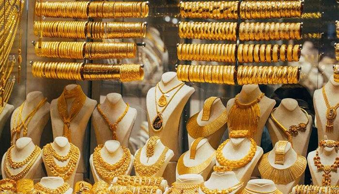 Gold price increases by Rs2000 per tola in Pakistan