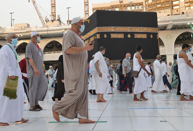 Caretaker govt announces Rs100,000 relief in Hajj package