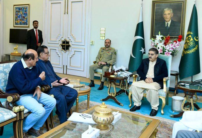 گوادر بندرگاہ بہت جلد  سمندری راستے سے تجارت کا ایک بڑا مرکز ہوگا، نگران وزیر اعظم