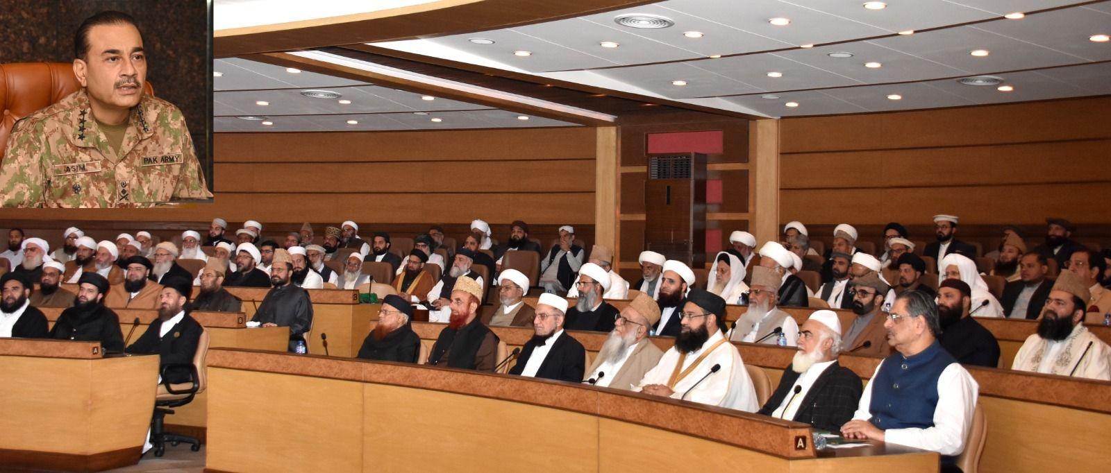 آرمی چیف سے مختلف  مکتبہ فکر کے علماءکرام کی ملاقات