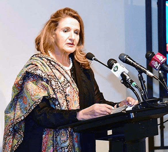 پاکستان میں  بریسٹ کینسر کی تاخیر سے تشخیص سے سالانہ 44 ہزار اموات ہوتی ہیں،  بیگم ثمینہ علوی