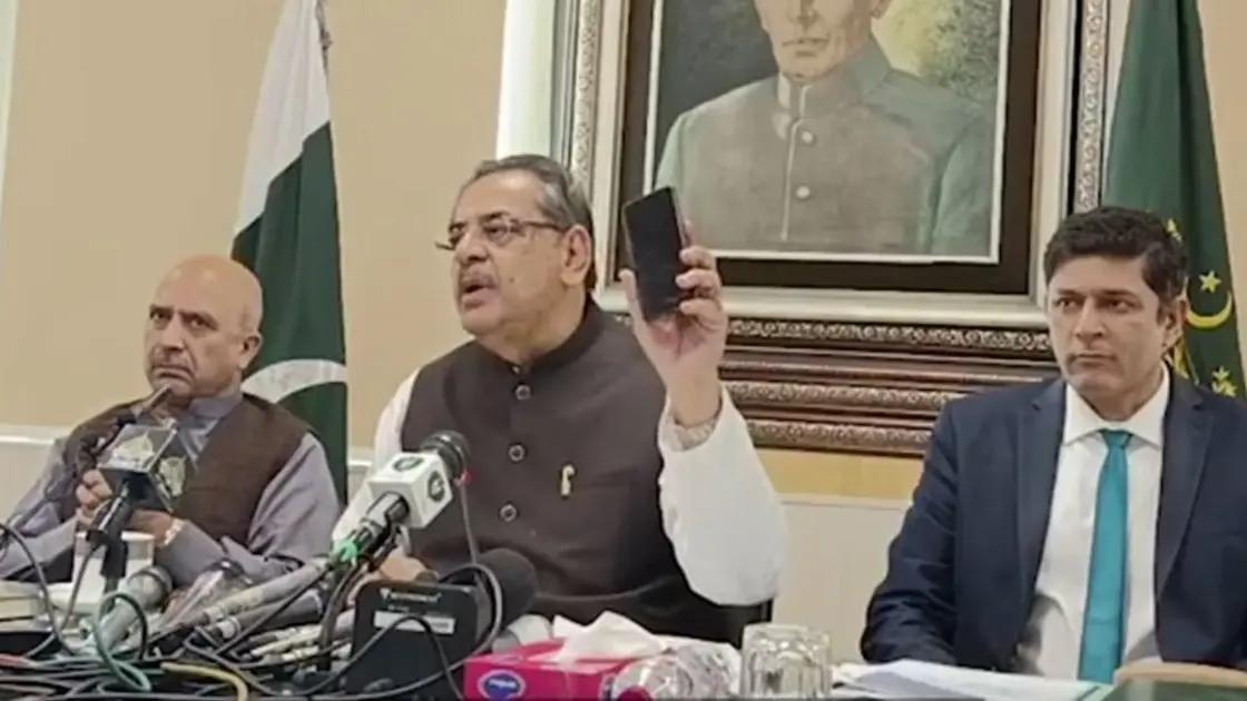 عازمین حج کےلئے مکہ روٹ انیشیٹو کو آئندہ سال کراچی تک پھیلایا جائے گا، نگران وزیر مذہبی امور