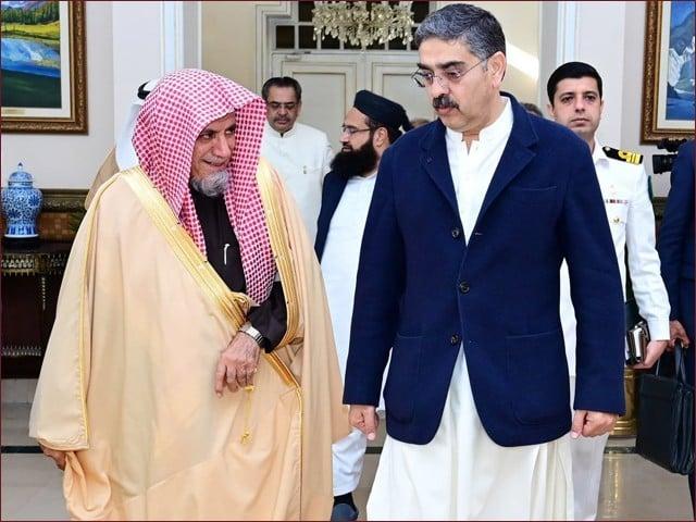 انوارلحق کا کڑ کی امام کعبہ سے ملاقات ،نواجوانوں کو اسلامی تاریخ کی آگاہی دینے پر تبادلہ خیال