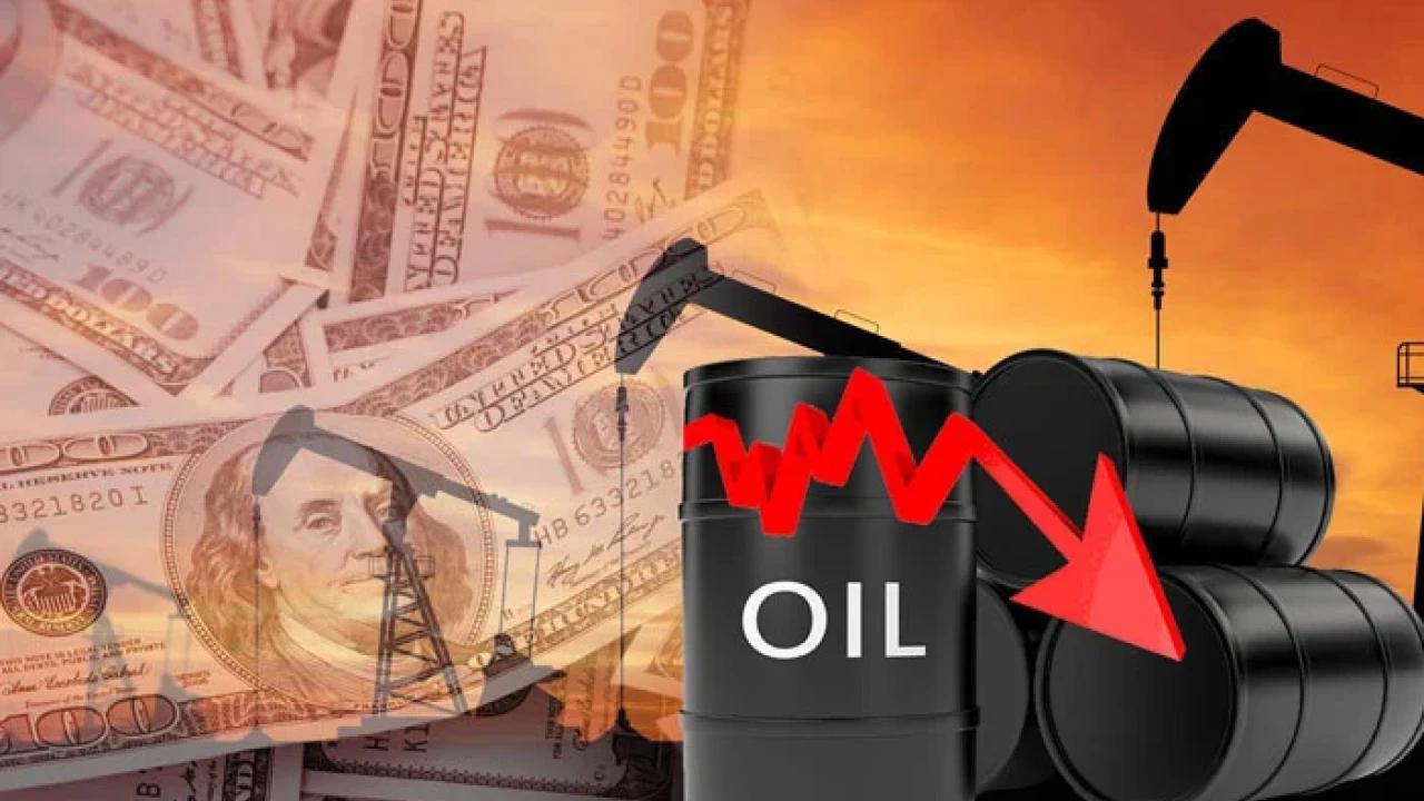 Crude oil prices dip further in global market