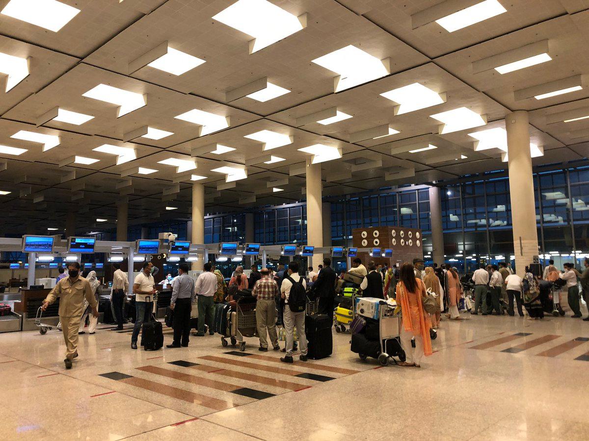 پاکستان پر سفری پابندیوں میں 3 ماہ کی توسیع کردی گئی