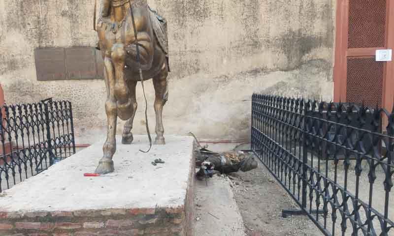 مہاراجہ رنجیت سنگھ کے مجسمے کو توڑنے کا مقدمہ درج