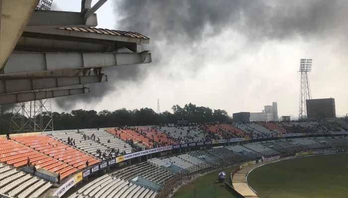 Massive fire erupts near stadium during Pak-Ban test match  