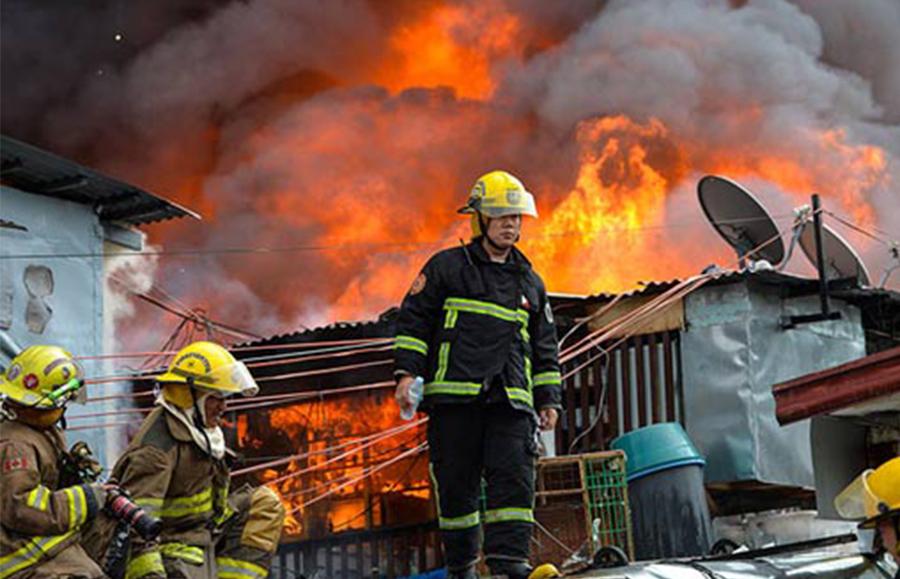 فلپائن کے ضلع مولو میں آتشزدگی سے 3 افراد ہلاک، 50 مکانات خاکستر ہوگئے