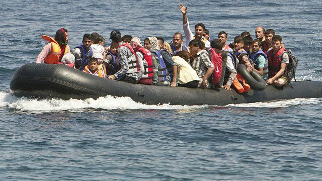 تارکین وطن کی کشتی ڈوب گئی ، 61 افراد جاں بحق