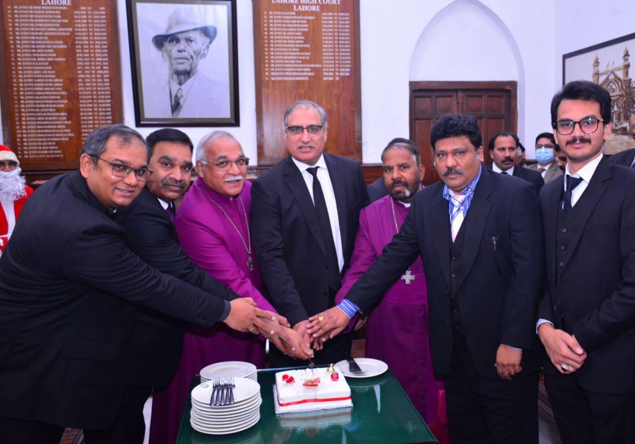 LHC CJ hosts Christmas event, assures minorities of equal rights