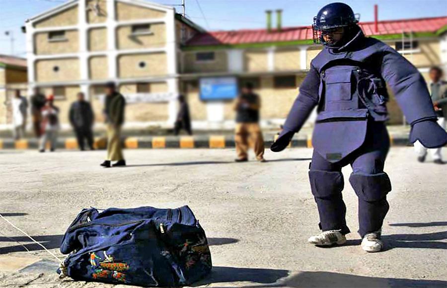 عوام ایکسپریس سے ٹائم ڈیوائس بم برآمد