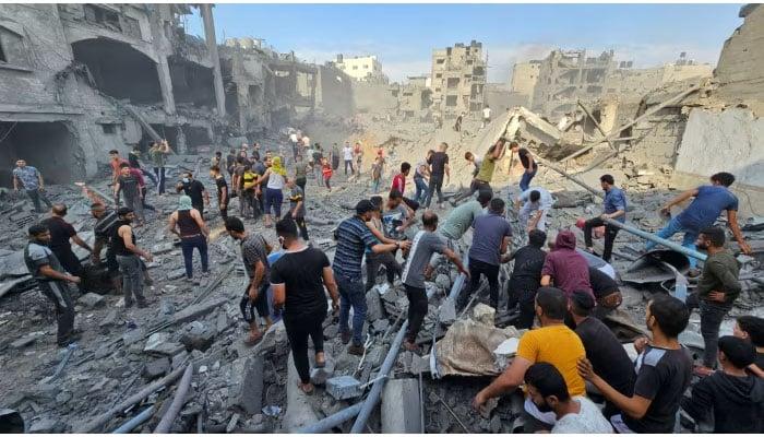 Israeli attacks martyr over 200 Palestinians in last 24 hours