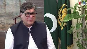وفاقی وزیر برائے نجکاری فواد حسن فواد کو عہدے سے ہٹانے  کی درخواست مسترد