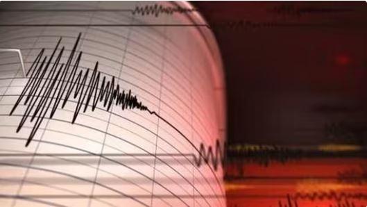 Magnitude 7.5 earthquake hits Japan