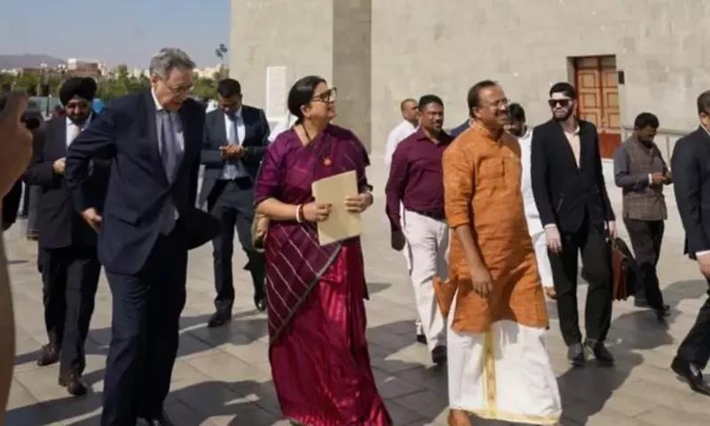 بی جے پی کی رہنما   سمرتی ایرانی دو روزہ دورے پر سعودی عرب پہنچ گئی