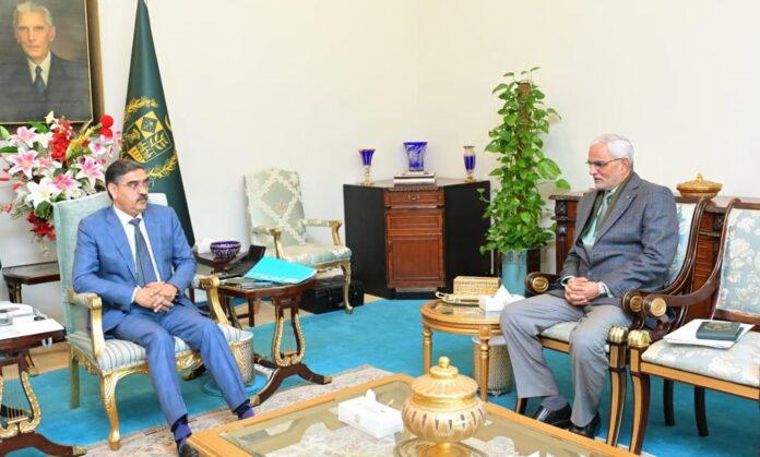 نگران وزیراعظم  کی پی آئی اے کی نجکاری عمل کو تیز کرنے کی ہدایت