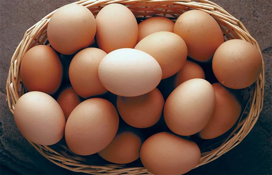 مرغی اورانڈوں کی قیمتیں اپنے کمال پر پہنچ گئیں