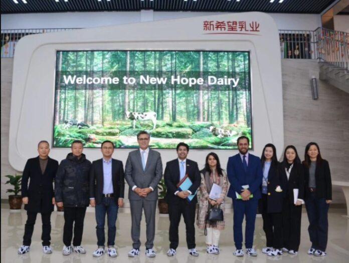 خلیل ہاشمی کا چینگڈو میں چین پاکستان اقتصادی، ثقافتی تبادلے کے مرکز کا دورہ