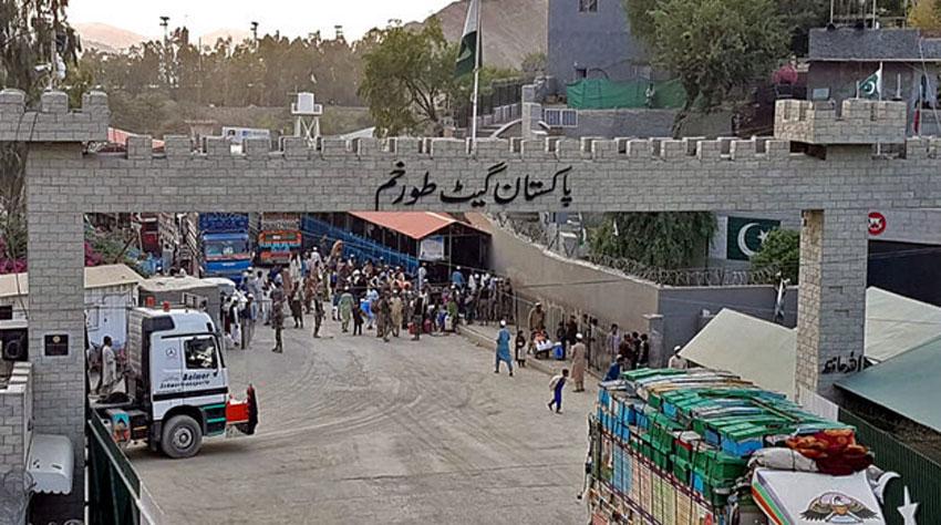 Govt makes visa compulsory for Afghan drivers at Torkham