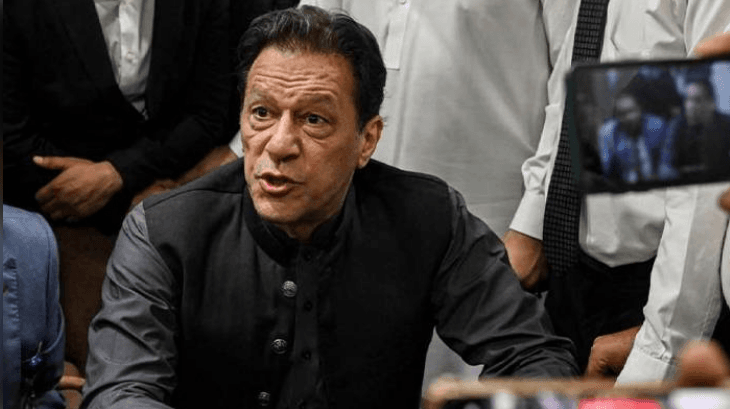 نواز شریف اپنے امپائر کے علاوہ کوئی میچ نہیں کھیلتے ،عمران خان