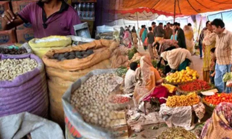 پیاز کی قیمت کی ٹرپل  سینچری مکمل