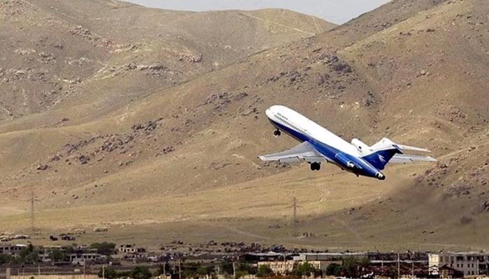 بھارت کا مسافر  طیارہ افغانستان کے صوبے بدخشاں میں گر کر تباہ